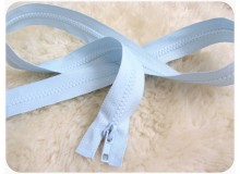 Reißverschluss aus Kunststoff 5mm trennbar 85cm -Hellblau